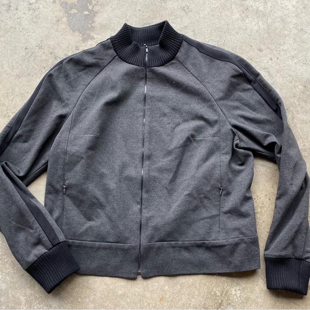 ST JOHN•KNIT JACKET•DARK. GRAY & BLACK•2019•WOOL RIBBED KNIT CUFFS & COLLAR•